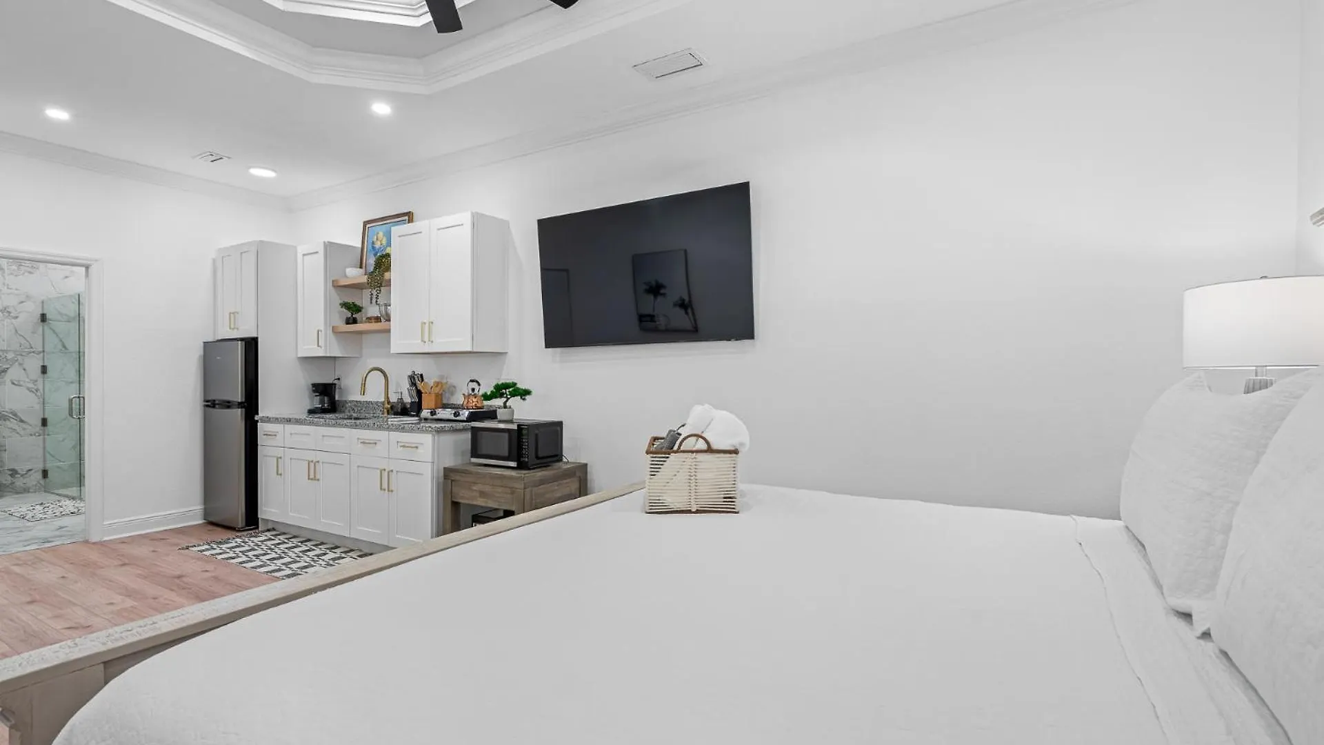 טאמפה Prime Location Retreat Charming Studio דירה